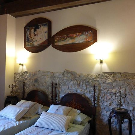 Viladomatrural La Nou de Bergueda Номер фото