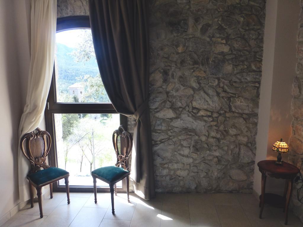 Viladomatrural La Nou de Bergueda Номер фото